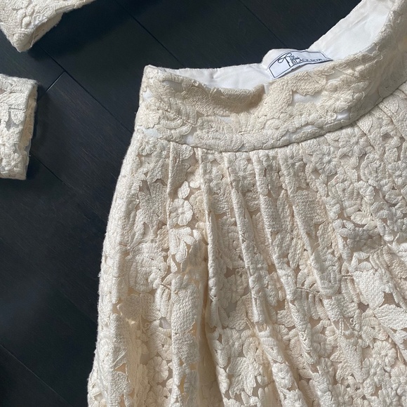 The Little Black Bow Lehenga - Top, Skirt, Waist Belt and Dupatta - Picture 10 of 17